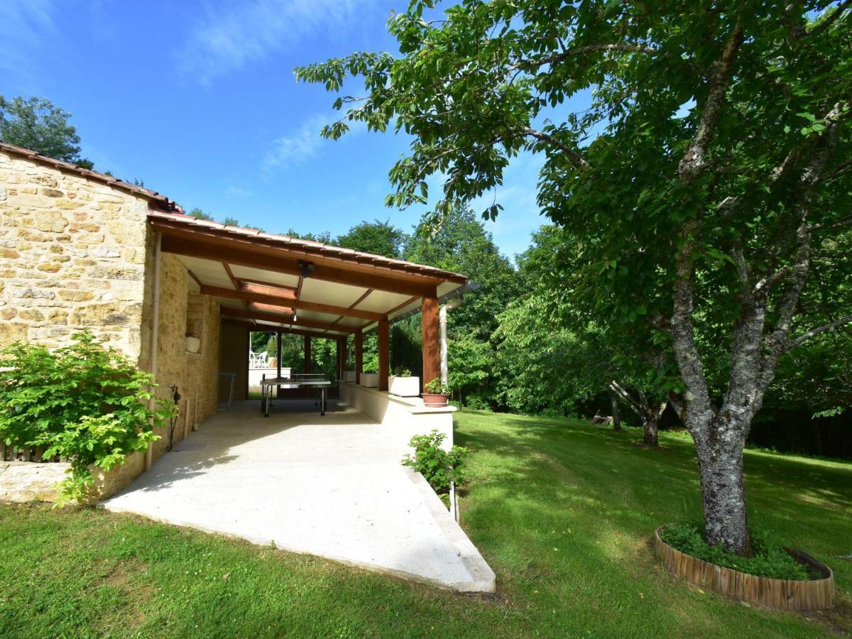 Cosy Holiday Home In Lantheuil With Garden Villefranche-du-Perigord Exterior photo