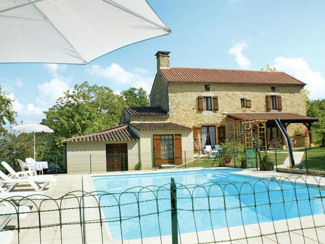 Cosy Holiday Home In Lantheuil With Garden Villefranche-du-Perigord Exterior photo